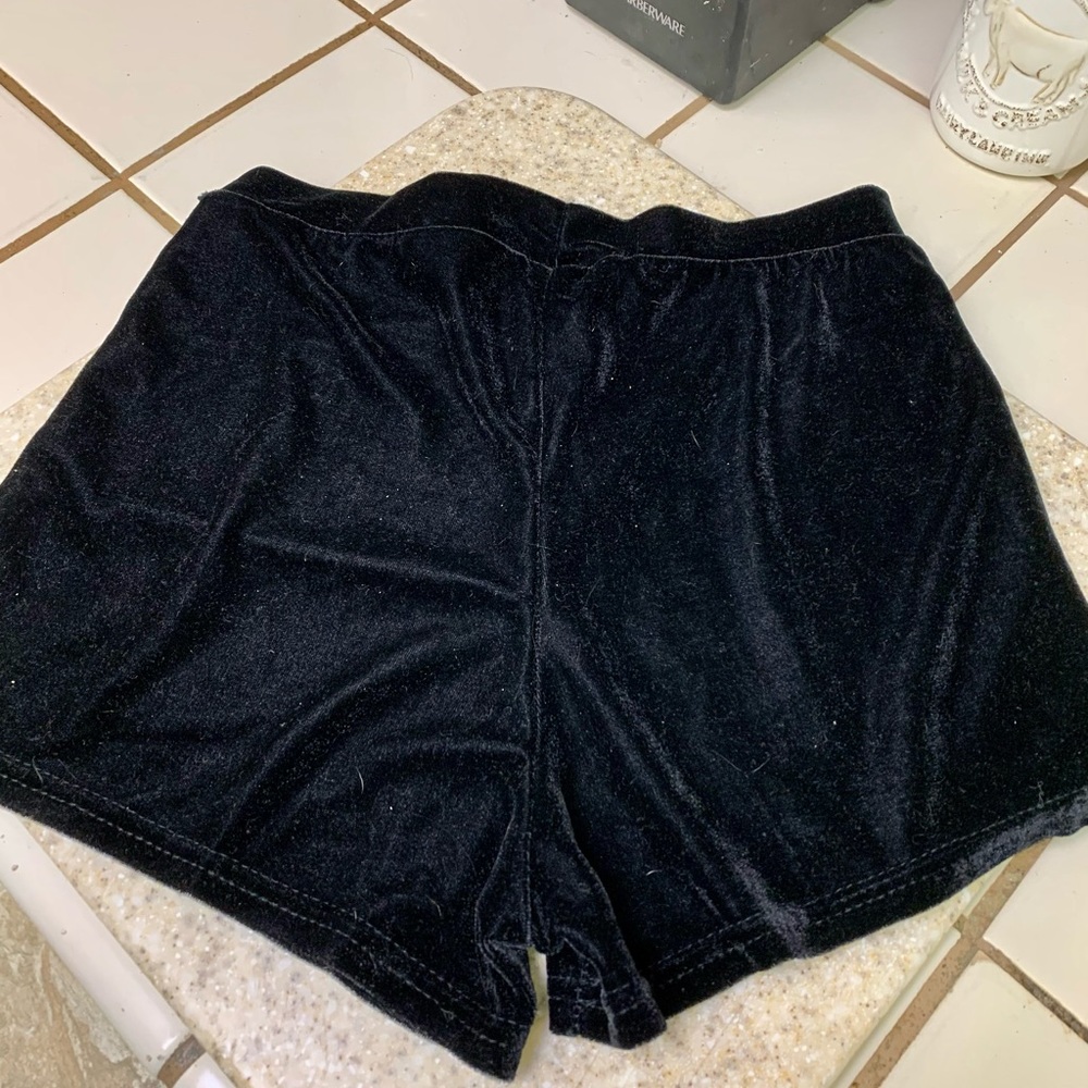 Mini shorts - Picture 2 of 2